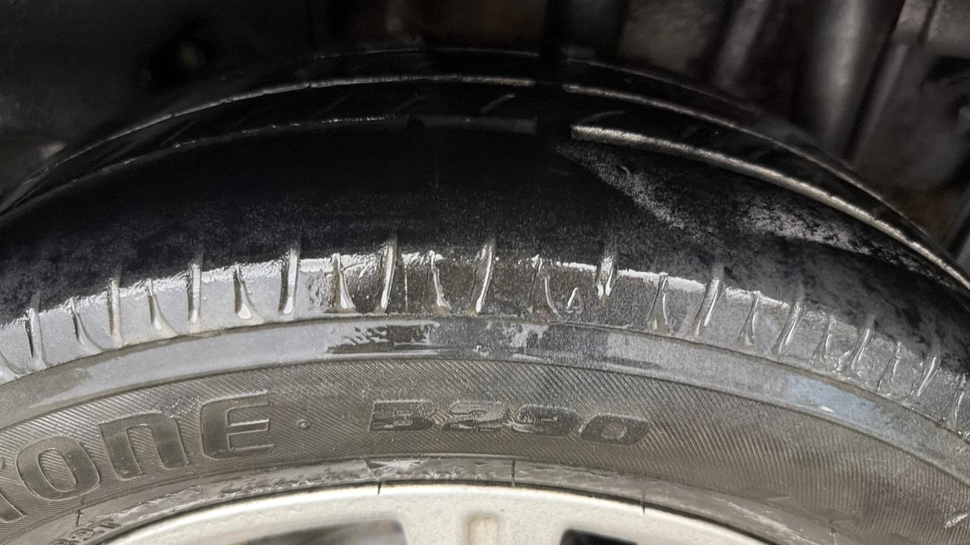 2017 Tata Tiago XZA PETROL, Petrol, Automatic, 76,602 km, Left Rear Tyre Tread