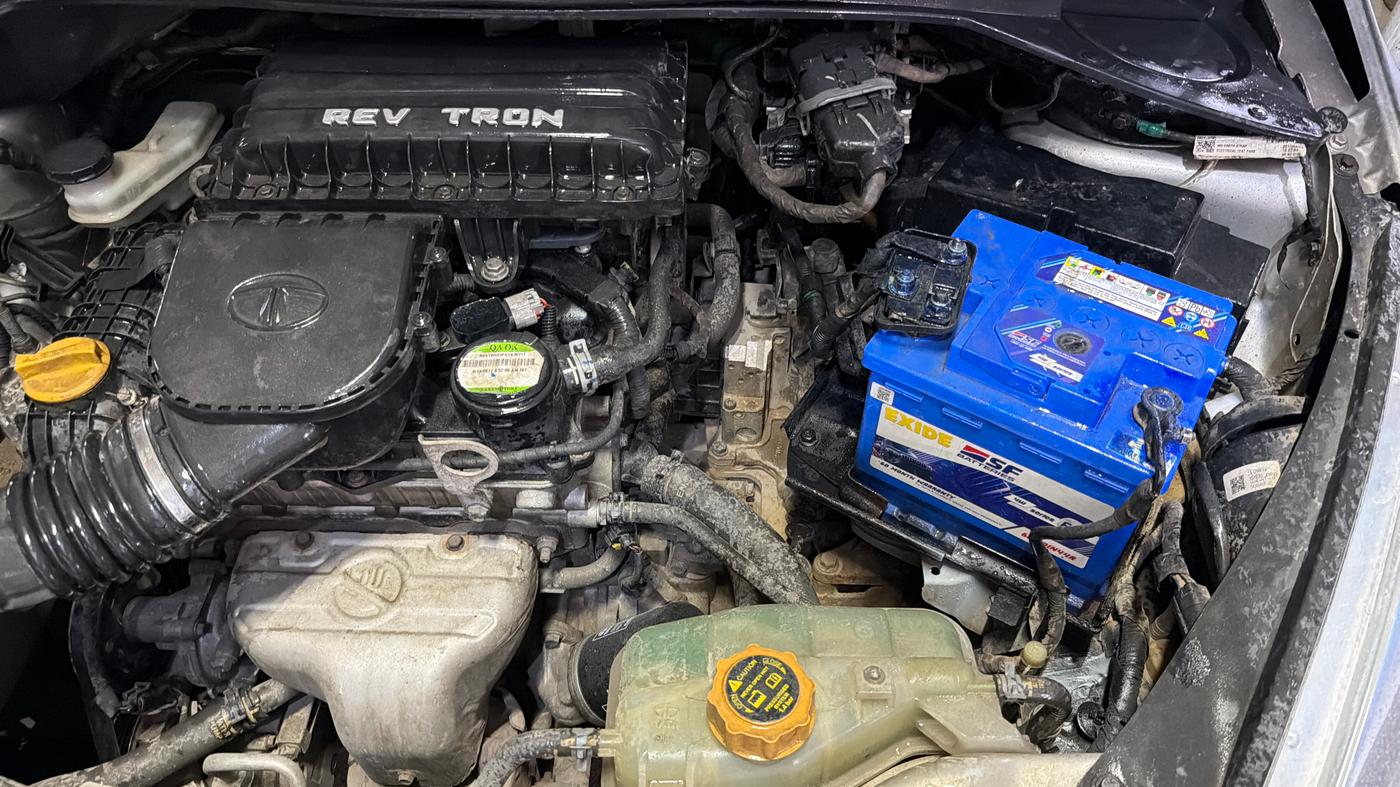 2017 Tata Tiago XZA PETROL, Petrol, Automatic, 76,602 km, Engine View - Left