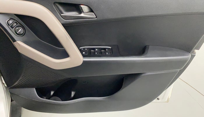 2016 Hyundai Creta SX PLUS 1.6 PETROL, CNG, Manual, 1,01,366 km, Driver Side Door Panels Control
