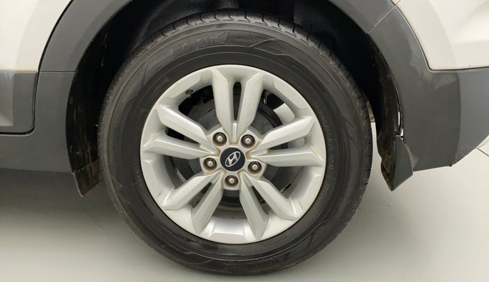 2016 Hyundai Creta SX PLUS 1.6 PETROL, CNG, Manual, 1,01,366 km, Left Rear Wheel