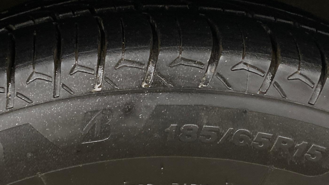 2021 Maruti XL6 ALPHA AT, Petrol, Automatic, 86,617 km, Right Front Tyre Tread