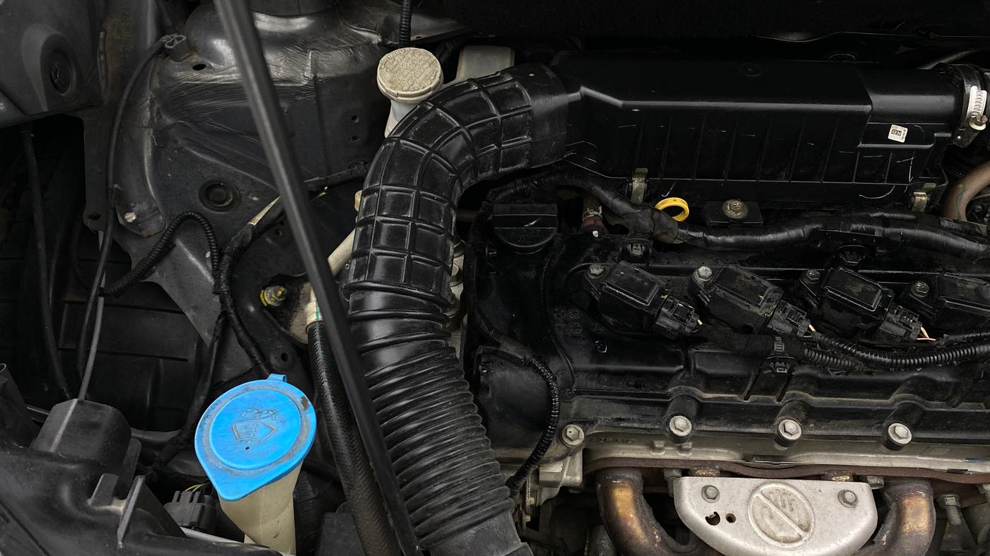 2021 Maruti XL6 ALPHA AT, Petrol, Automatic, 86,617 km, Engine View - Right