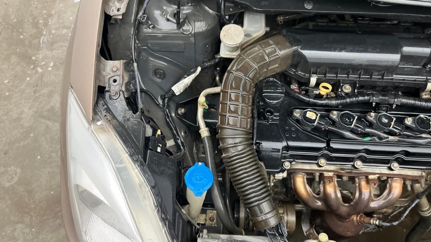 2018 Maruti Dzire ZXI AMT, Petrol, Automatic, 88,059 km, Engine View - Right