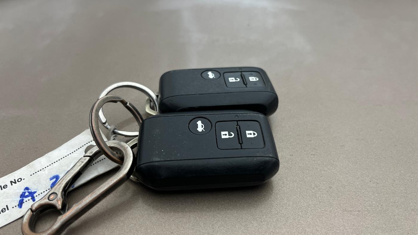 2018 Maruti Dzire ZXI AMT, Petrol, Automatic, 88,059 km, Key Close Up