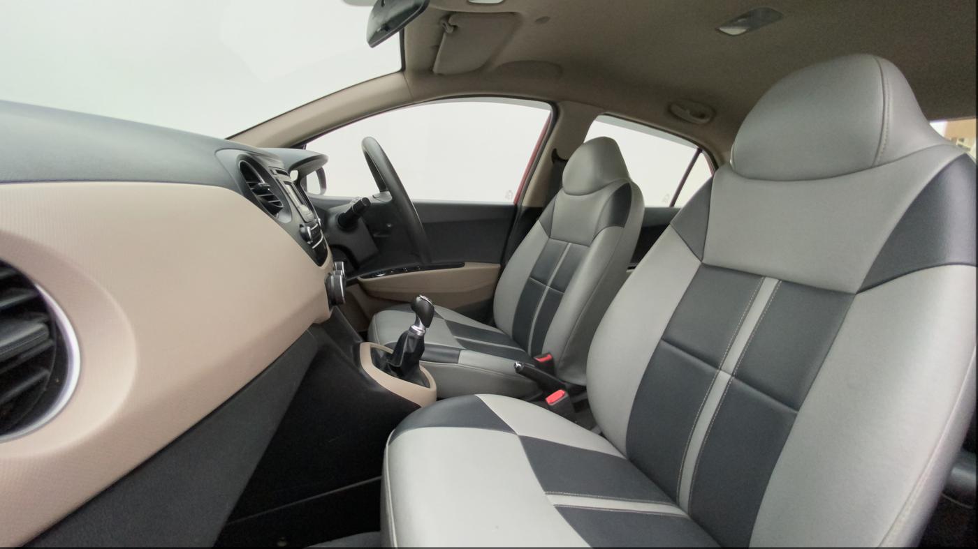 2015 Hyundai Xcent S (O) 1.2, Petrol, Manual, 83,824 km, Right Side Front Door Cabin