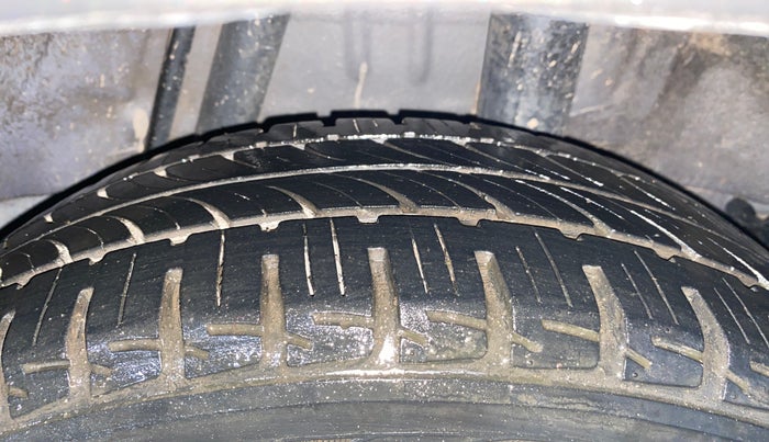 2016 Honda Jazz 1.2L I-VTEC SV, Petrol, Manual, 38,572 km, Left Rear Tyre Tread