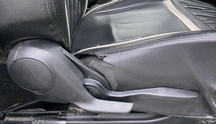 2021 Maruti Swift VXI, Petrol, Manual, 29,406 km, Driver Side Adjustment Panel