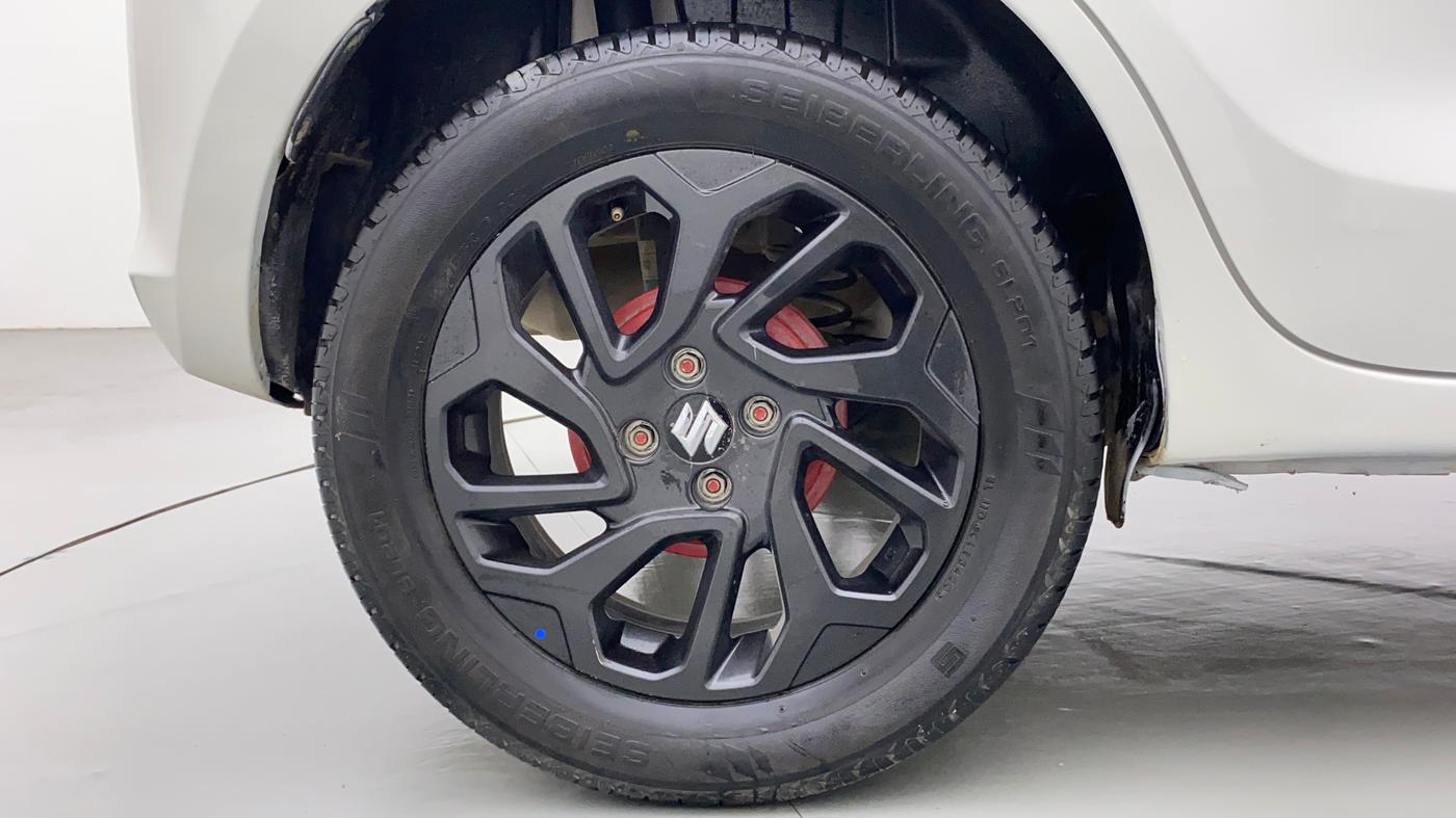 2021 Maruti Swift VXI, Petrol, Manual, 29,406 km, Right Rear Wheel