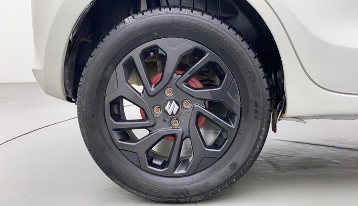 2021 Maruti Swift VXI, Petrol, Manual, 29,406 km, Right Rear Wheel