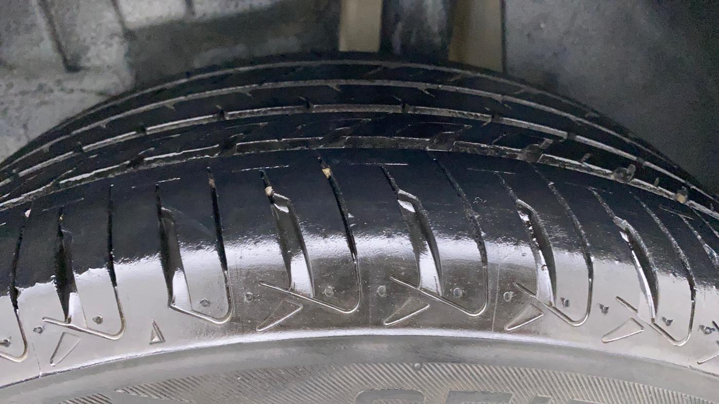 2021 Maruti Swift VXI, Petrol, Manual, 29,406 km, Left Rear Tyre Tread