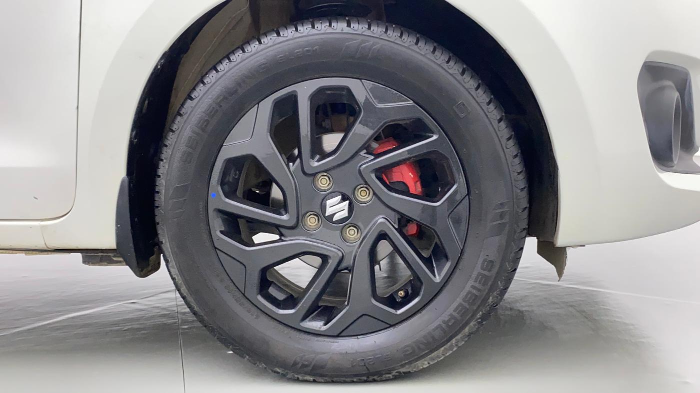 2021 Maruti Swift VXI, Petrol, Manual, 29,406 km, Right Front Wheel
