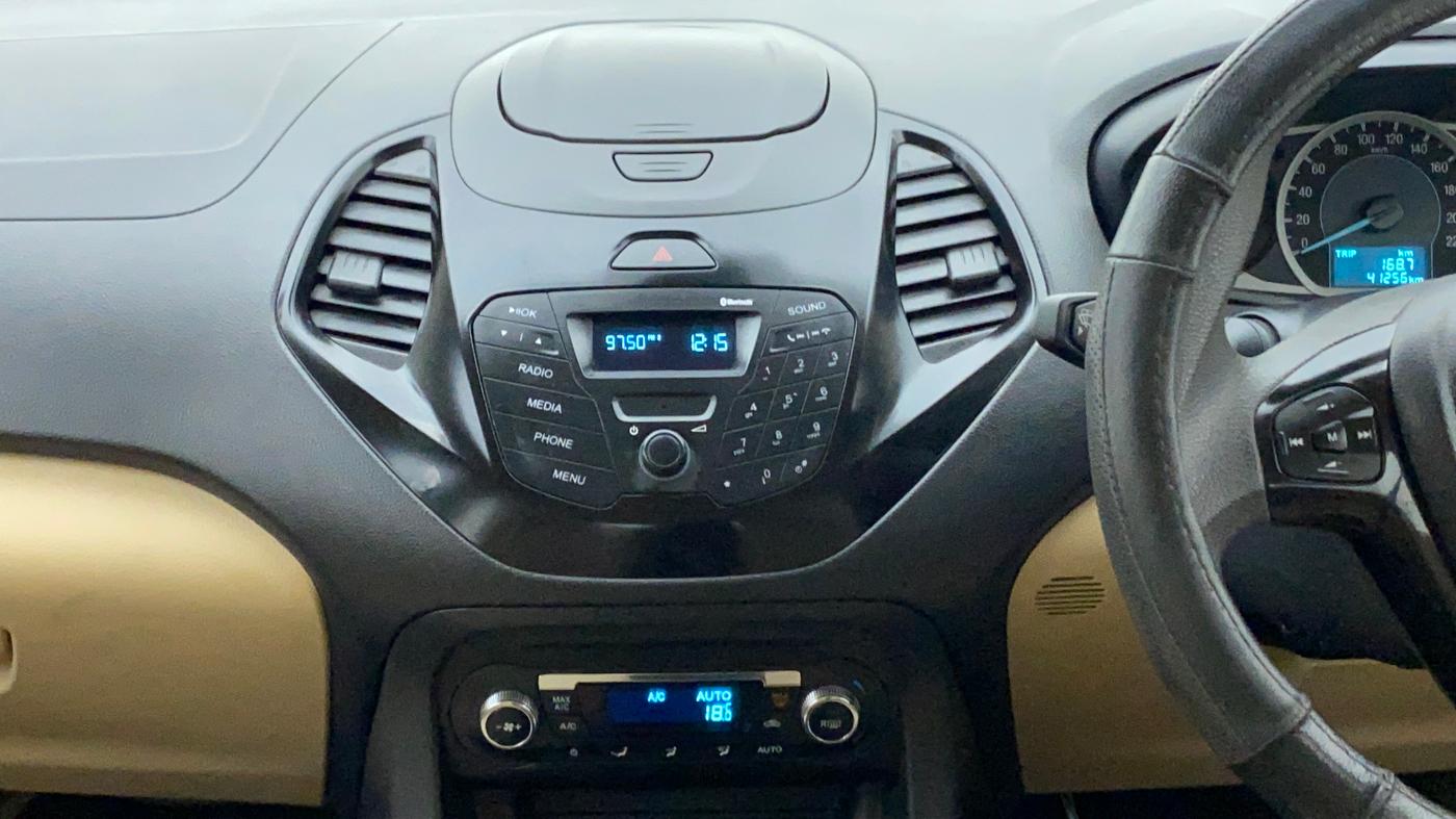 2017 Ford Figo Aspire 1.2 TITANIUM PETROL, Petrol, Manual, 41,530 km, Air Conditioner