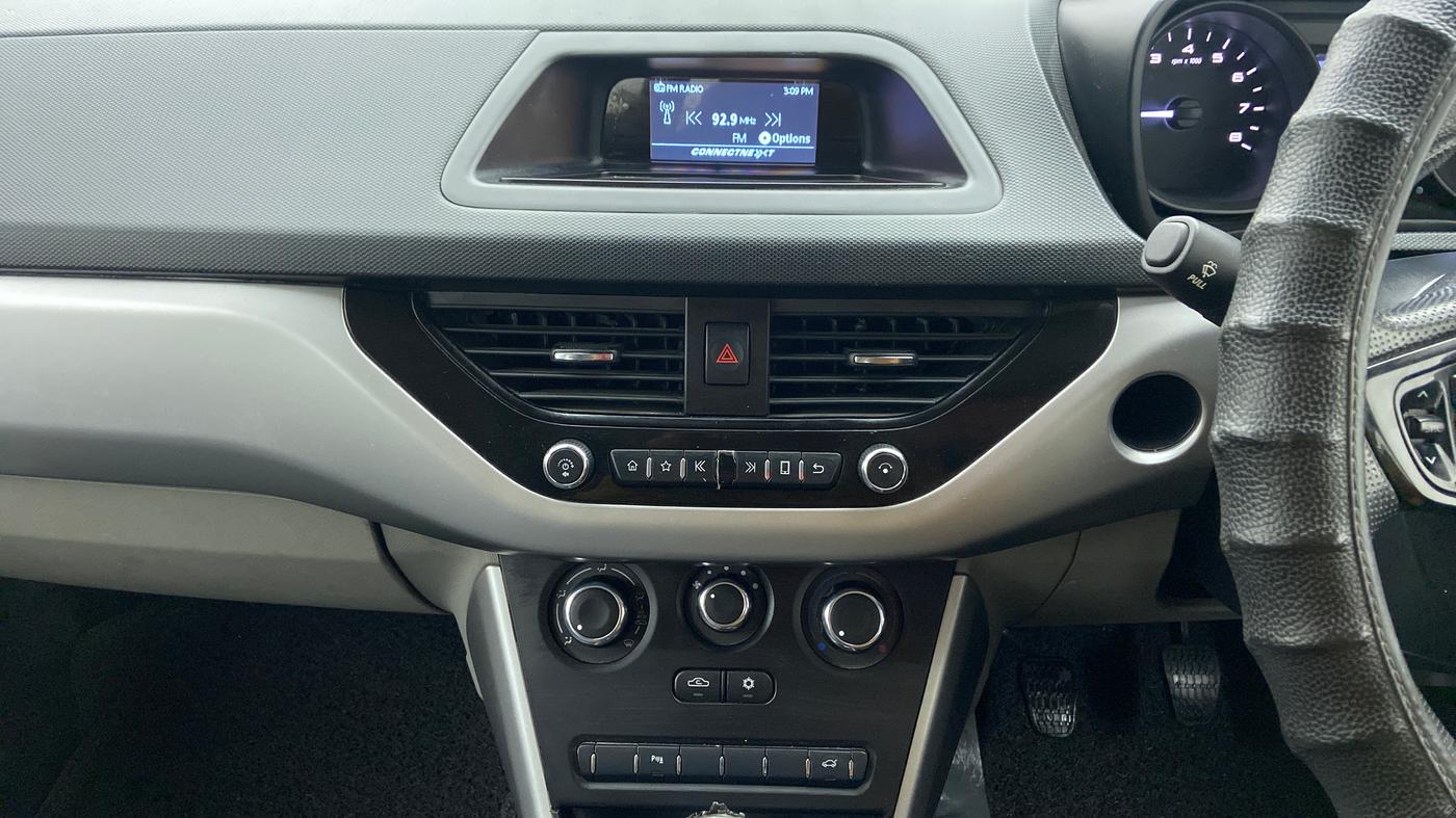 2018 Tata NEXON XM 1.2, Petrol, Manual, 22,703 km, Air Conditioner