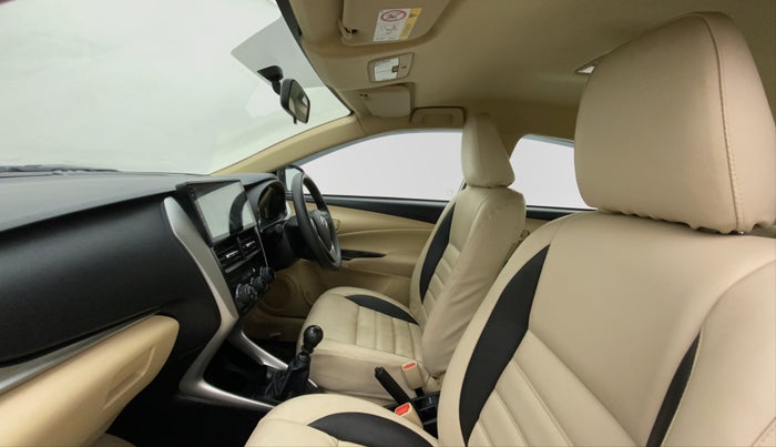 2020 Toyota YARIS J MT, Petrol, Manual, 14,532 km, Right Side Front Door Cabin