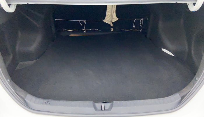 2020 Toyota YARIS J MT, Petrol, Manual, 14,532 km, Boot Inside