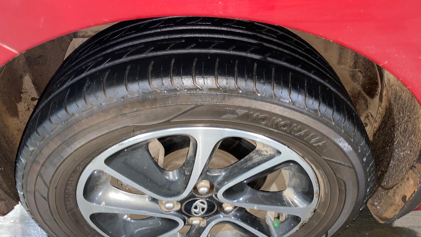 2017 Hyundai Grand i10 ASTA 1.2 KAPPA VTVT, Petrol, Manual, 57,196 km, Left Front Tyre Tread