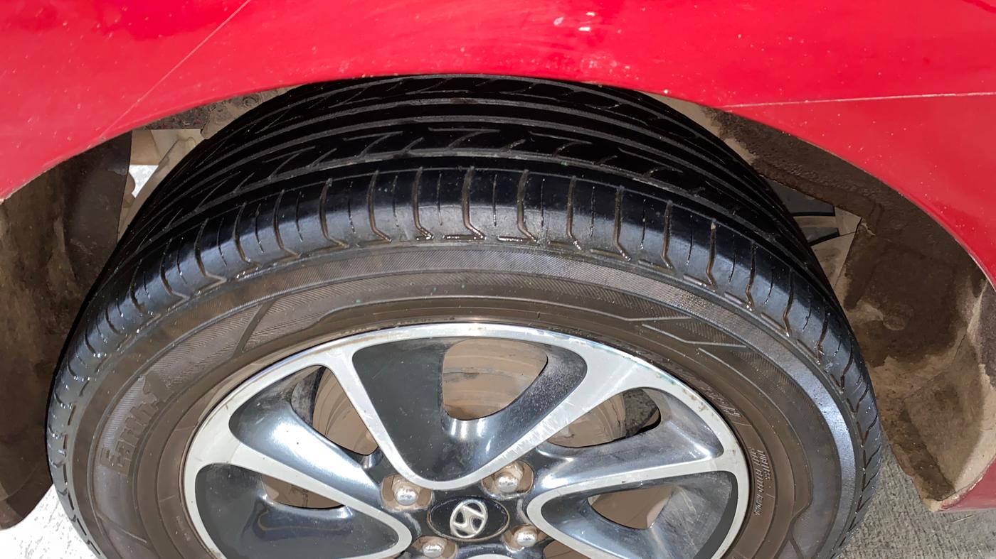 2017 Hyundai Grand i10 ASTA 1.2 KAPPA VTVT, Petrol, Manual, 57,196 km, Right Rear Tyre Tread
