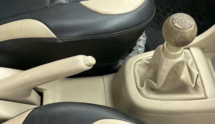 2021 Maruti Swift Dzire TOUR S CNG, CNG, Manual, 49,358 km, Gear Lever