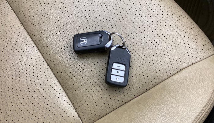 2014 Honda City 1.5L I-VTEC V MT, Petrol, Manual, 59,855 km, Key Close Up