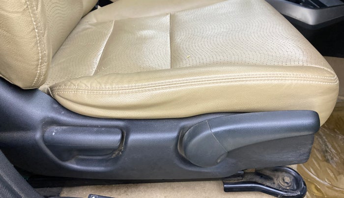 2014 Honda City 1.5L I-VTEC V MT, Petrol, Manual, 59,855 km, Driver Side Adjustment Panel