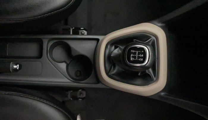 2019 Hyundai Grand i10 SPORTZ 1.2 KAPPA VTVT, Petrol, Manual, 77,045 km, Gear Lever