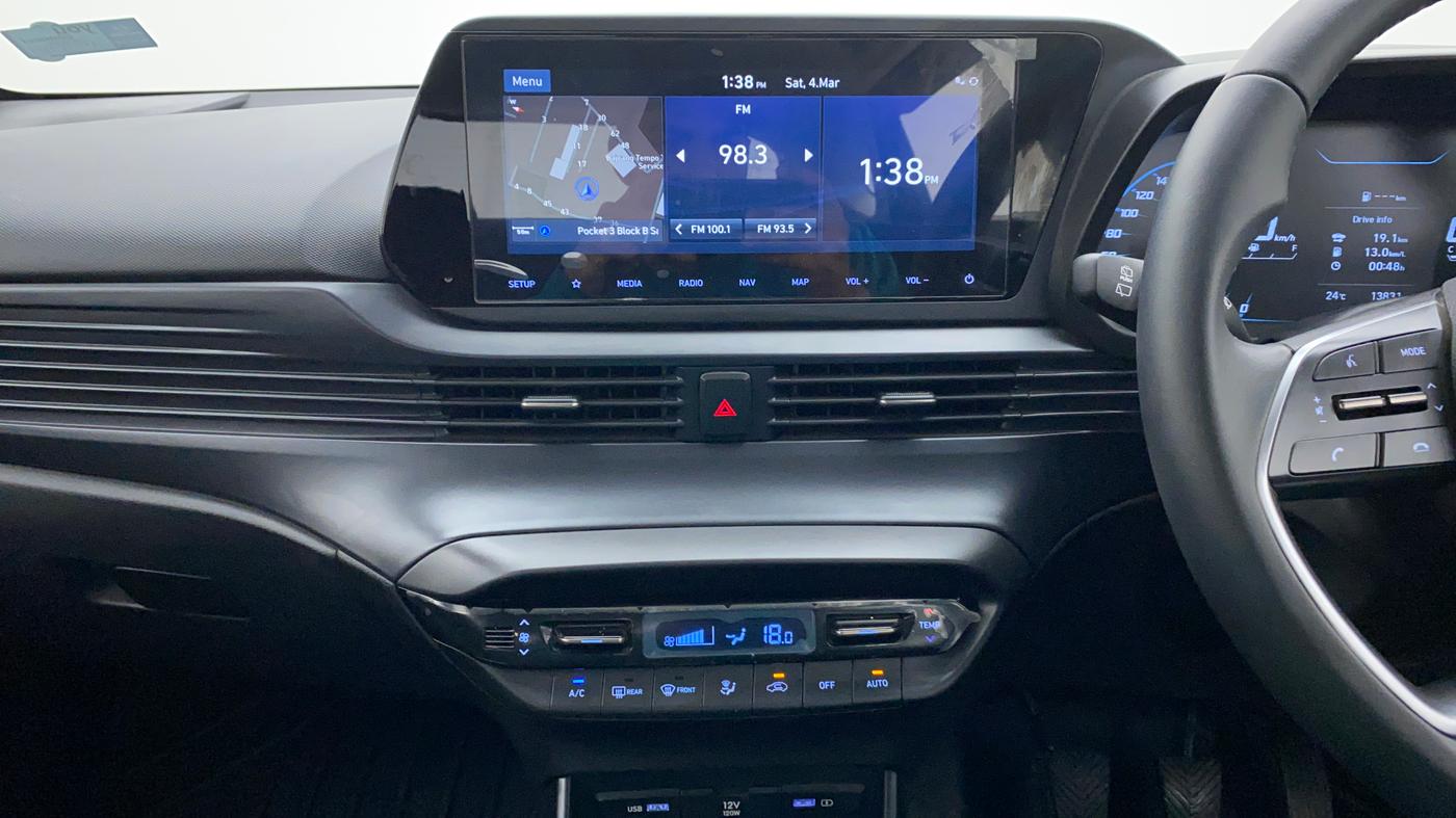 2021 Hyundai NEW I20 ASTA (O) 1.2 MT, Petrol, Manual, 13,811 km, Air Conditioner