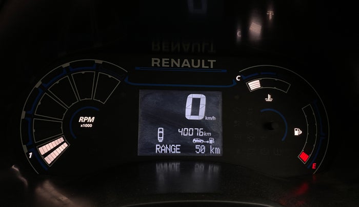 2022 Renault TRIBER RXT, Petrol, Manual, 40,073 km, Odometer Image