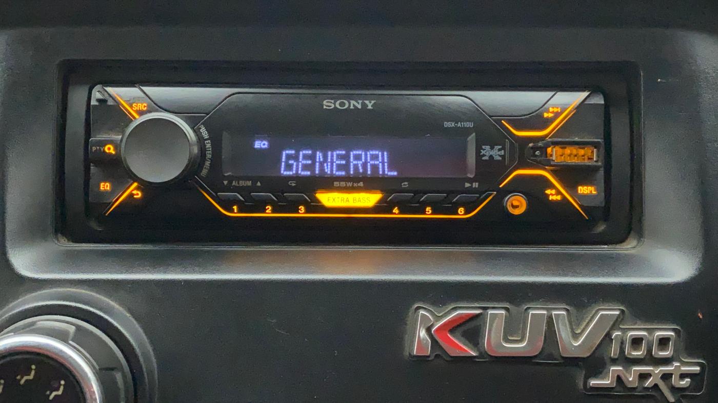 2018 Mahindra KUV 100 NXT K4+ P 6 STR, Petrol, Manual, 25,655 km, Infotainment System