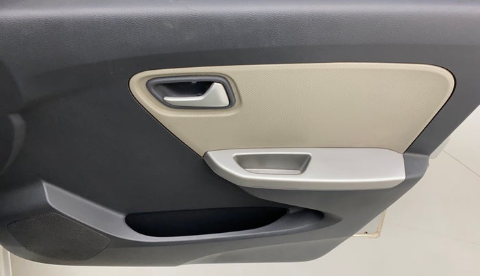 2017 Maruti Alto K10 VXI, Petrol, Manual, 52,204 km, Driver Side Door Panels Control