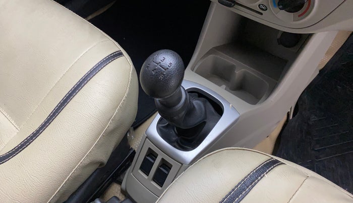 2017 Maruti Alto K10 VXI, Petrol, Manual, 52,204 km, Gear lever - Boot Cover minor damage