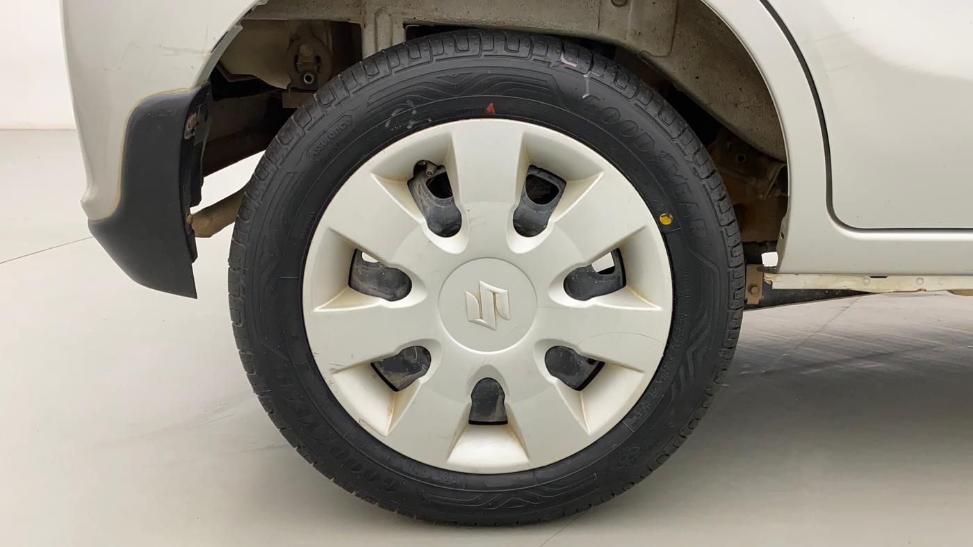 2017 Maruti Alto K10 VXI, Petrol, Manual, 52,204 km, Right Rear Wheel
