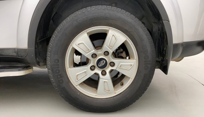 2017 Mahindra XUV500 W6, Diesel, Manual, 44,953 km, Left Rear Wheel