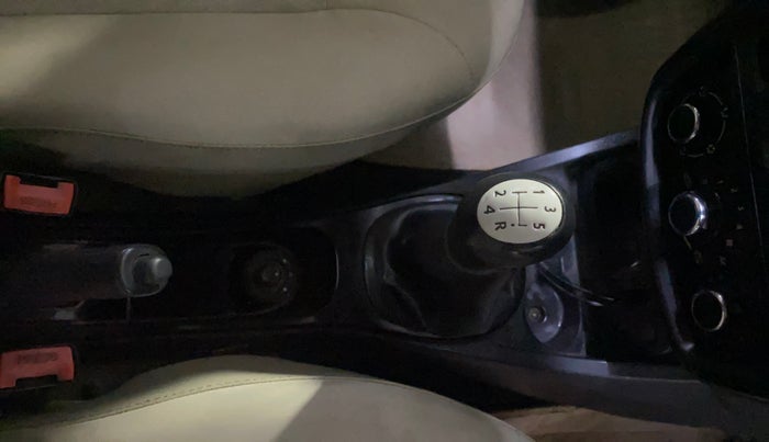 2014 Renault Duster 85 PS RXL DIESEL, Diesel, Manual, 1,19,788 km, Gear Lever