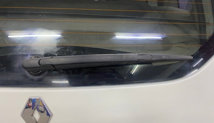 2014 Renault Duster 85 PS RXL DIESEL, Diesel, Manual, 1,19,788 km, Rear Wiper