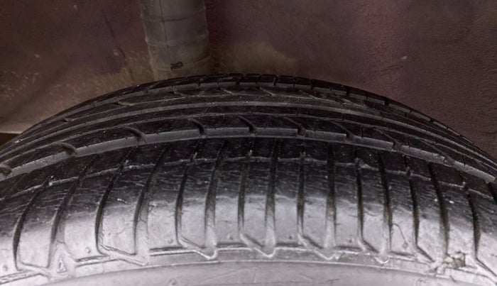 2016 Nissan Micra XV CVT, Petrol, Automatic, 74,220 km, Right Rear Tyre Tread