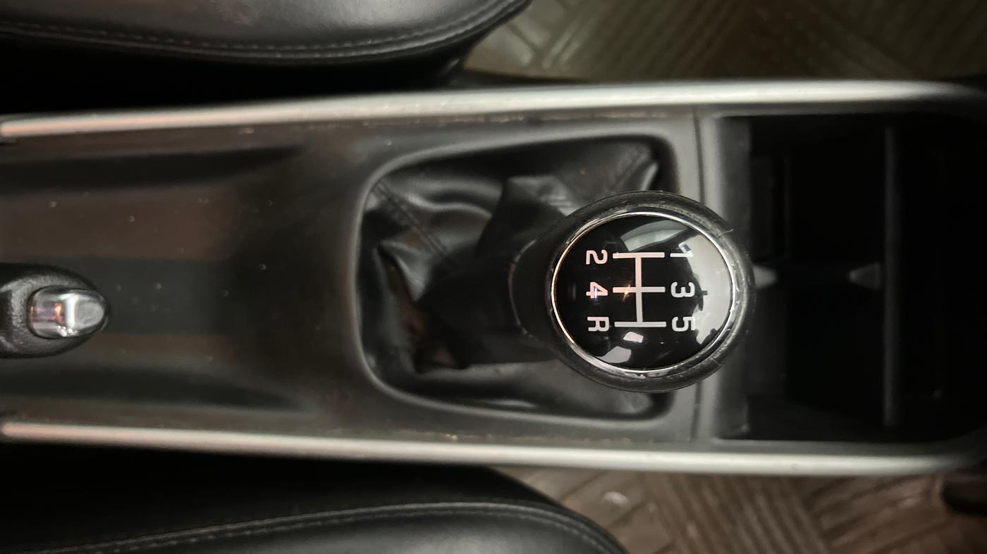 2018 Maruti Baleno ALPHA PETROL 1.2, Petrol, Manual, 93,786 km, Gear Lever