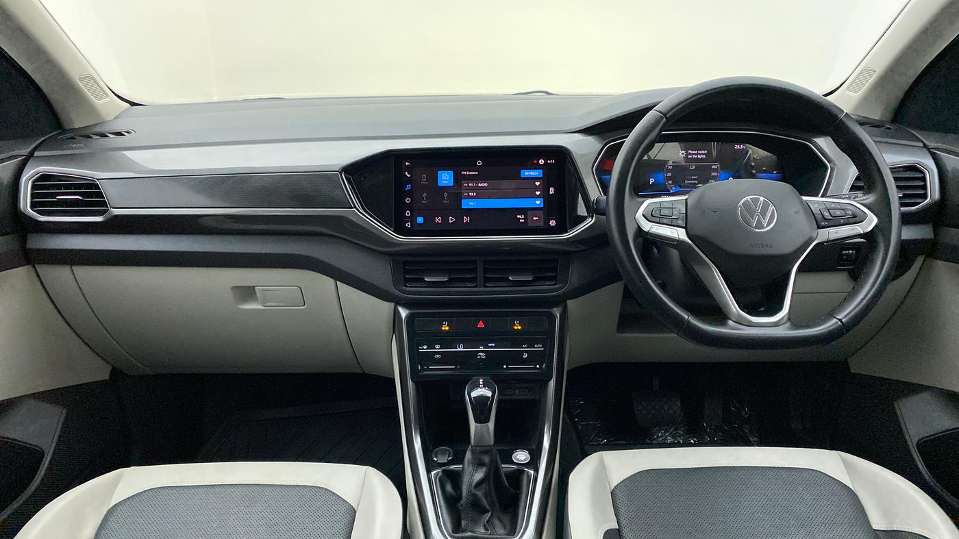 2022 Volkswagen TAIGUN TOPLINE 1.0 TSI AT, Petrol, Automatic, 9,955 km, Dashboard