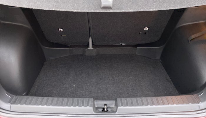 2022 Volkswagen TAIGUN TOPLINE 1.0 TSI AT, Petrol, Automatic, 9,955 km, Boot Inside