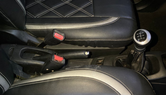 2014 Maruti Wagon R 1.0 VXI, Petrol, Manual, 1,30,697 km, Gear Lever