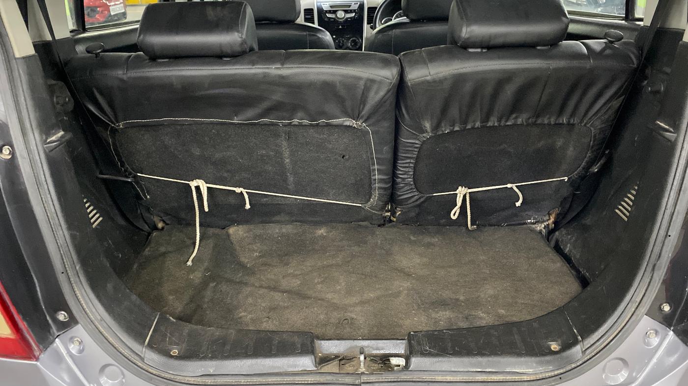 2014 Maruti Wagon R 1.0 VXI, Petrol, Manual, 1,30,675 km, Boot Inside