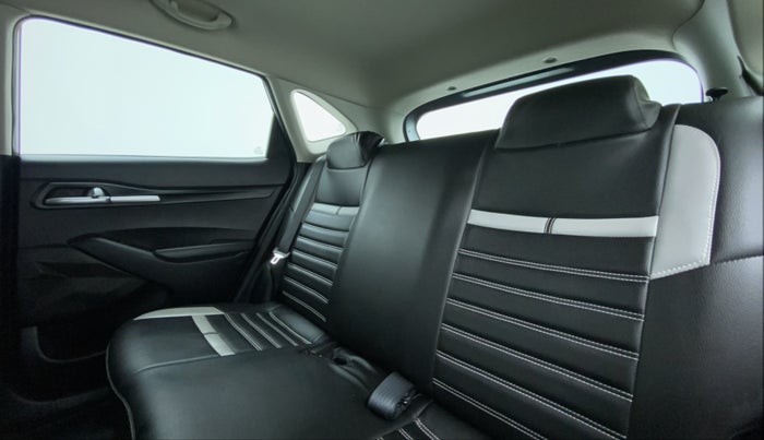 2020 KIA SELTOS HTK 1.5 PETROL, Petrol, Manual, 14,469 km, Right Side Rear Door Cabin
