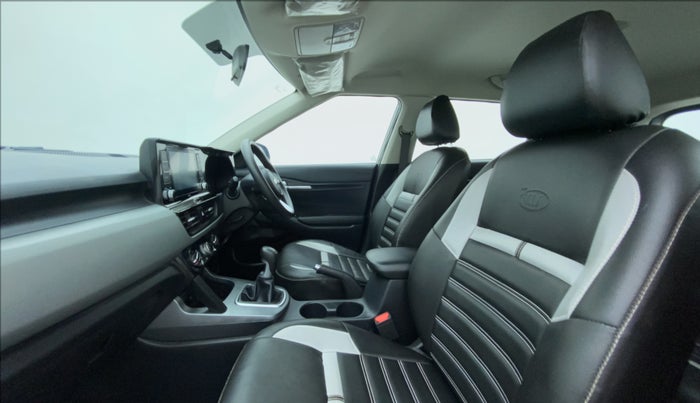 2020 KIA SELTOS HTK 1.5 PETROL, Petrol, Manual, 14,469 km, Right Side Front Door Cabin