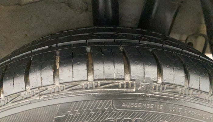 2015 Hyundai Grand i10 SPORTZ 1.2 KAPPA VTVT, Petrol, Manual, 5,592 km, Left Rear Tyre Tread