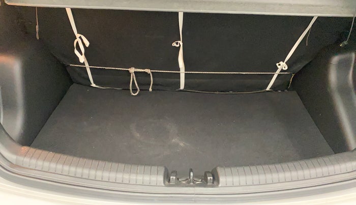 2015 Hyundai Grand i10 SPORTZ 1.2 KAPPA VTVT, Petrol, Manual, 5,592 km, Boot Inside