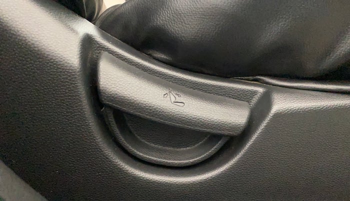 2015 Hyundai Grand i10 SPORTZ 1.2 KAPPA VTVT, Petrol, Manual, 5,592 km, Driver Side Adjustment Panel