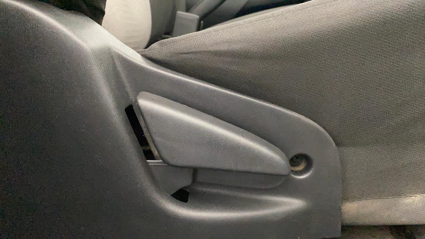 2019 Datsun Go Plus T, Petrol, Manual, 22,295 km, Driver Side Adjustment Panel