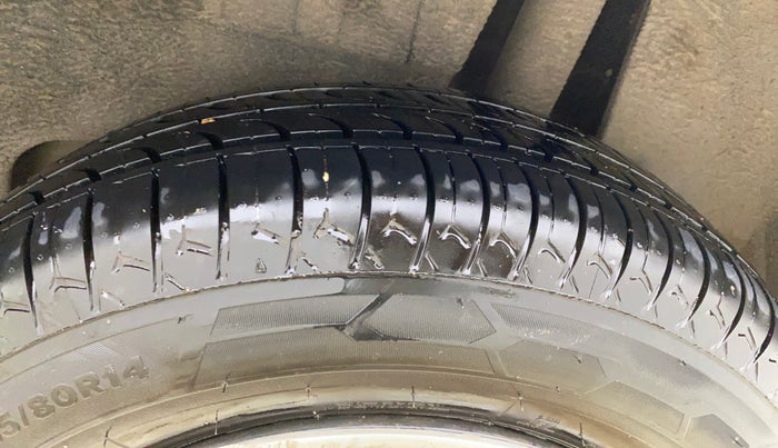 2018 Maruti Dzire VXI, Petrol, Manual, 87,734 km, Left Rear Tyre Tread