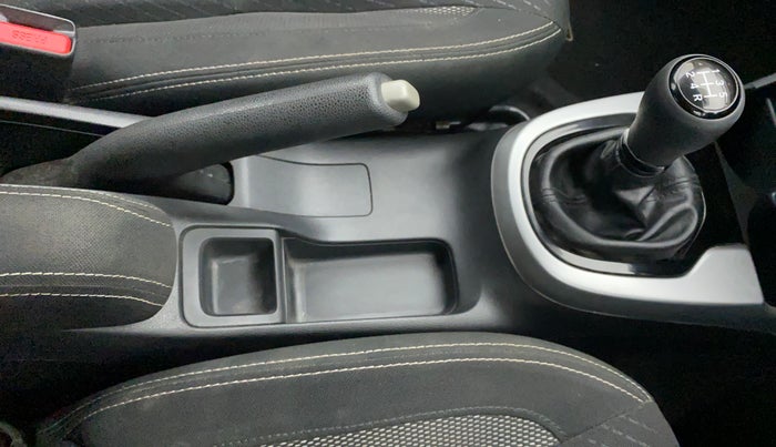2017 Honda WR-V 1.2L I-VTEC VX MT, Petrol, Manual, 43,295 km, Gear Lever