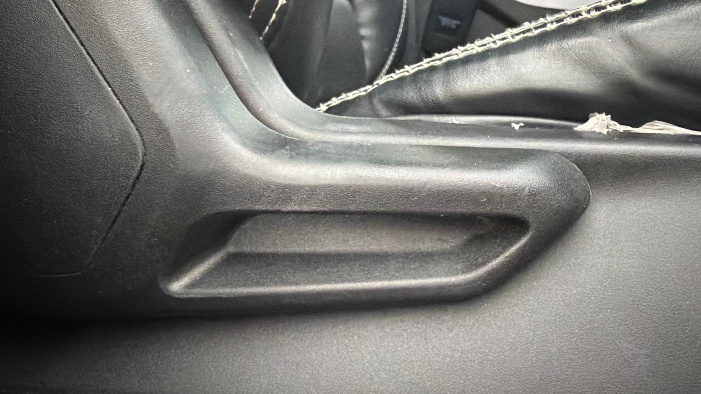 2020 Tata NEXON XM SUNROOF PETROL, Petrol, Manual, 58,994 km, Driver Side Adjustment Panel