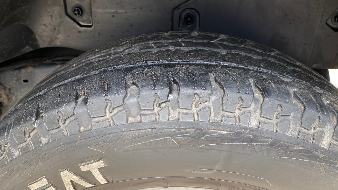 2021 Mahindra Thar LX PETROL HT 4WD AT, Petrol, Automatic, 42,277 km, Left Rear Tyre Tread